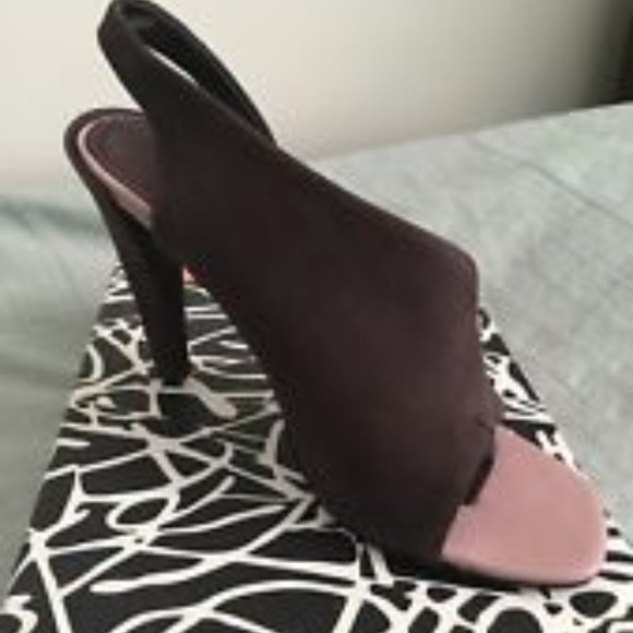 Meet your Posher, Virginia - Picture 2 of 2